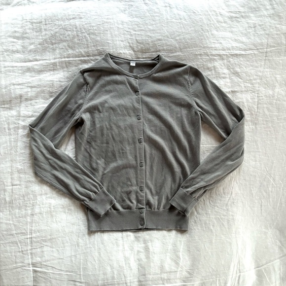 Uniqlo Sweaters - Uniqlo Cotton Cardigan